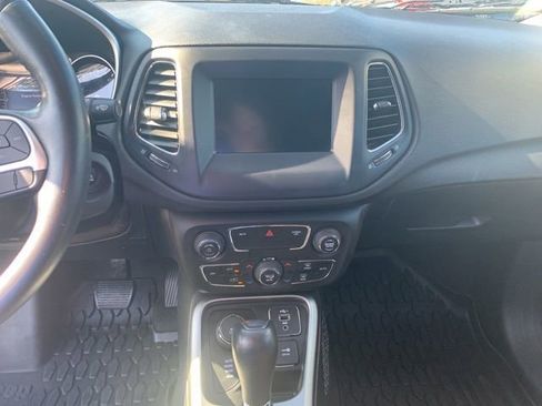 Used 2021 Jeep Compass Latitude w/ Convenience Group AWD/4WD image 31