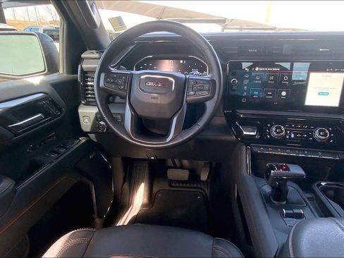 Certified 2023 GMC Sierra 1500 AT4 w/ Technology Package image 6