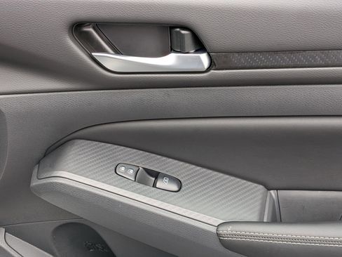 New 2025 Nissan Altima 2.5 SV image 29