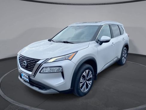 Used 2023 Nissan Rogue SV w/ SV Premium Package AWD/4WD image 1