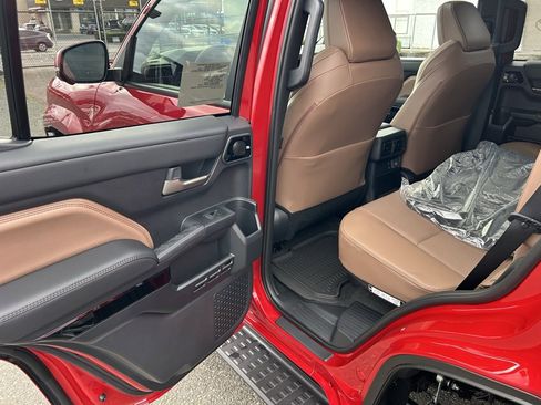 New 2026 Toyota 4Runner Limited image 11