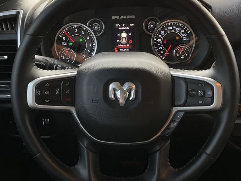 Used 2024 RAM 1500 Lone Star image 12