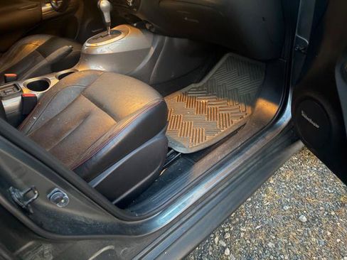 Used 2013 Nissan Juke SL AWD/4WD image 9