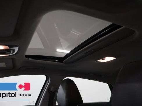 Used 2023 Hyundai Elantra Limited FWD image 13