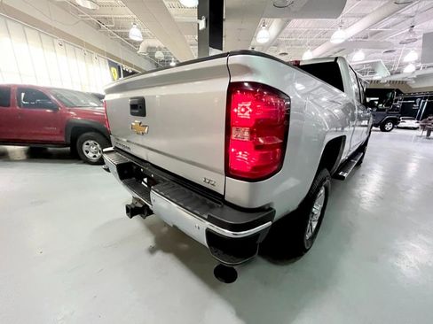 Used 2016 Chevrolet Silverado 2500 LTZ w/ Duramax Plus Package RWD image 13
