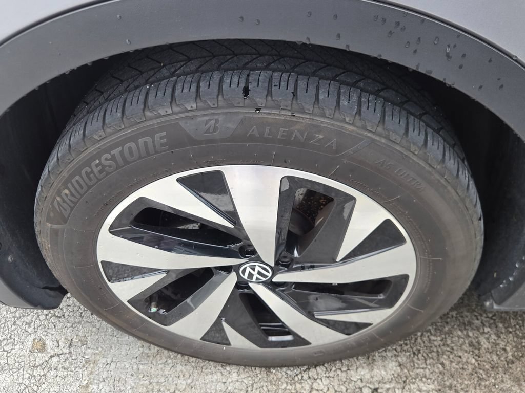 Used 2023 Volkswagen ID.4 2WD image 7