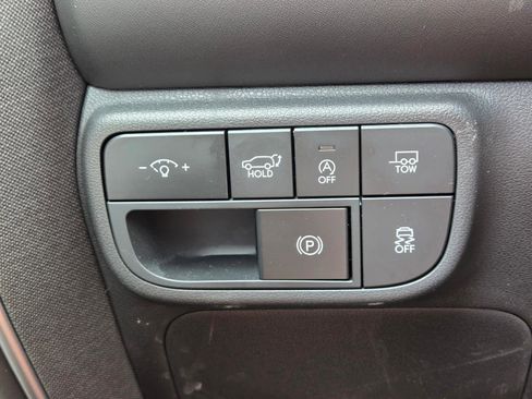 Certified 2026 Hyundai Palisade Calligraphy FWD image 23