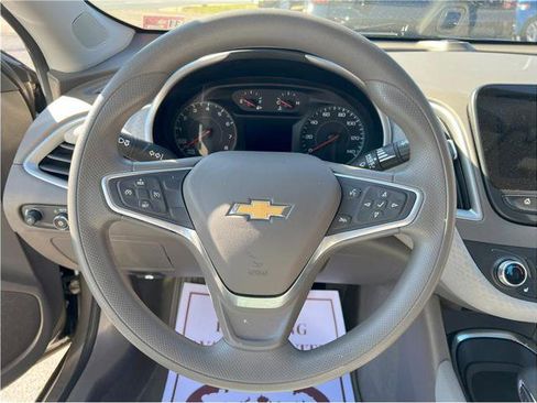 Used 2022 Chevrolet Malibu LT image 6