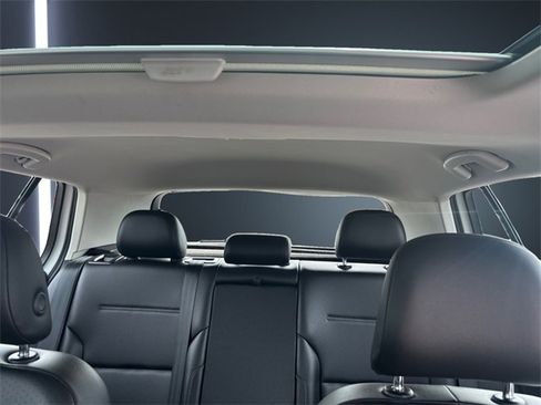 Used 2021 Volkswagen Golf 1.4T TSI image 13