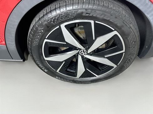 Used 2023 Volkswagen ID.4 S image 11