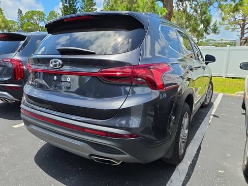 Used 2021 Hyundai Santa Fe SE FWD image 15