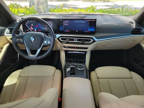 Used 2023 BMW 330i Sedan w/ Parking Assistance Package RWD image 7