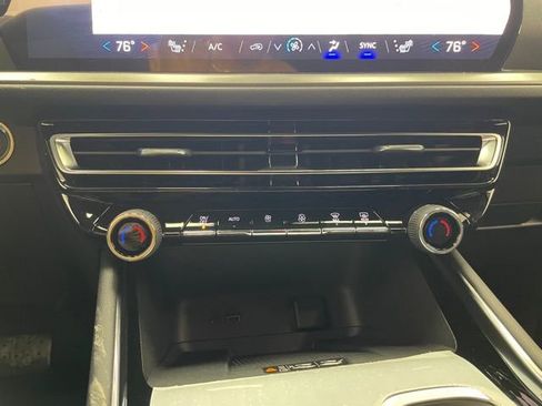 New 2026 Chevrolet Traverse LT image 6