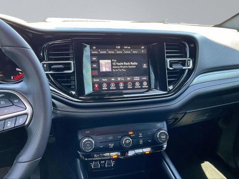 Used 2023 Dodge Durango SXT Launch Edition RWD image 10