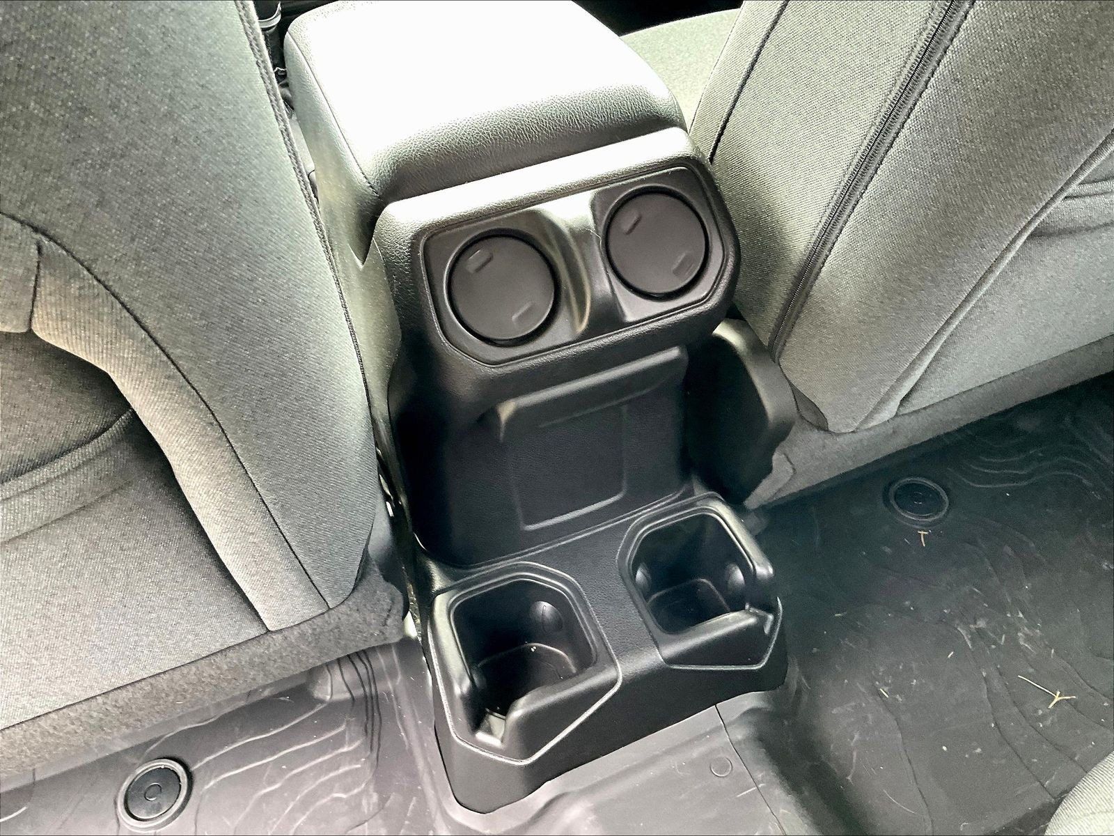 Used 2024 Jeep Wrangler Unlimited Sport AWD/4WD image 10