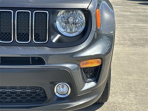 Used 2020 Jeep Renegade Latitude image 27