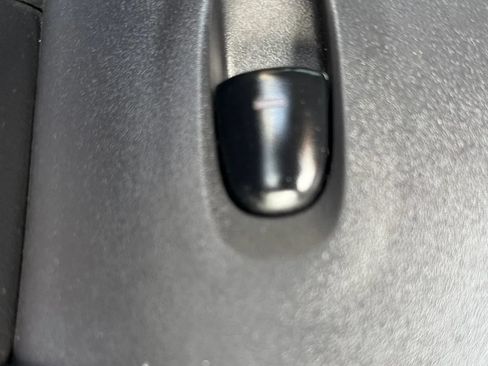 Used 2018 Nissan Pathfinder SV AWD/4WD image 28
