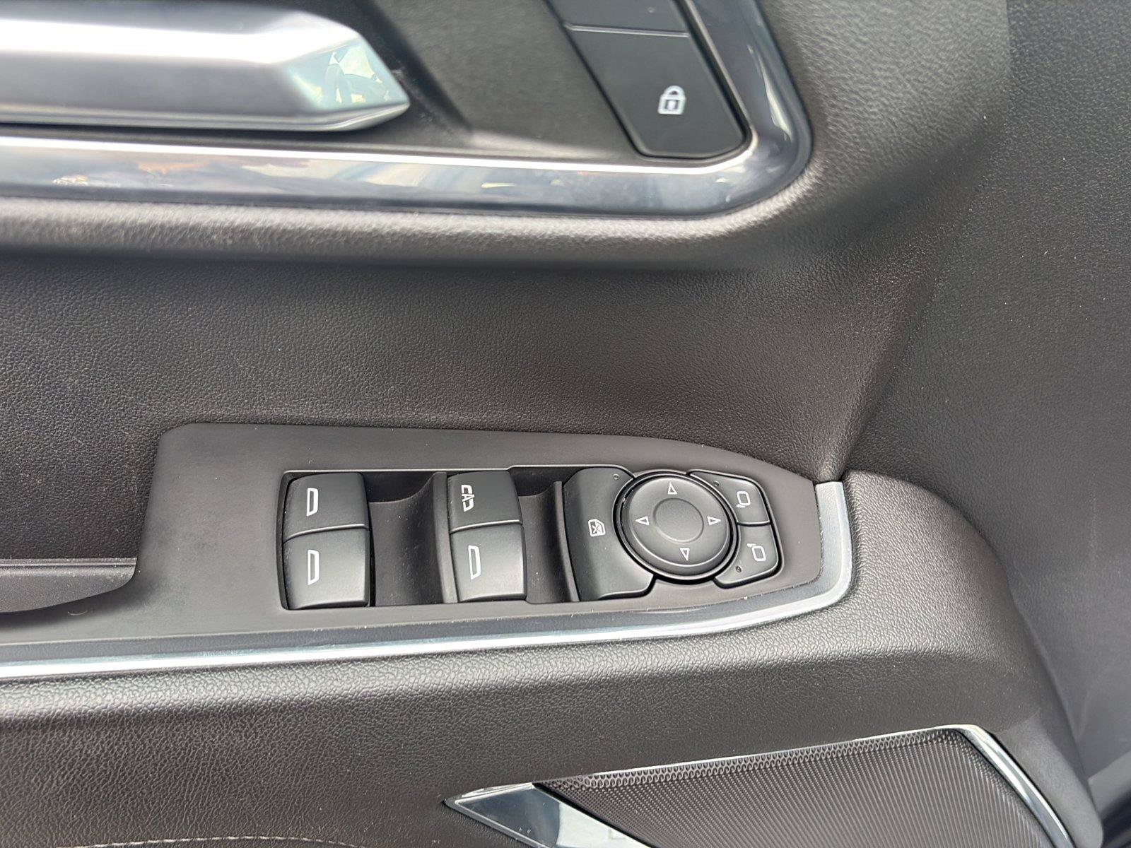 Used 2023 Chevrolet Silverado 1500 LT AWD/4WD image 25