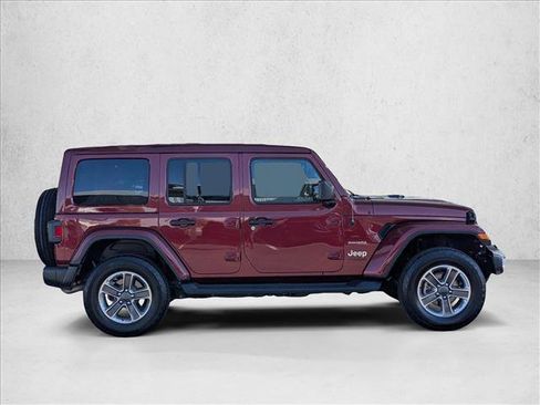 Used 2021 Jeep Wrangler Unlimited Sahara image 4