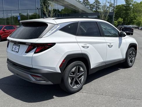 New 2026 Hyundai Tucson SEL FWD image 8