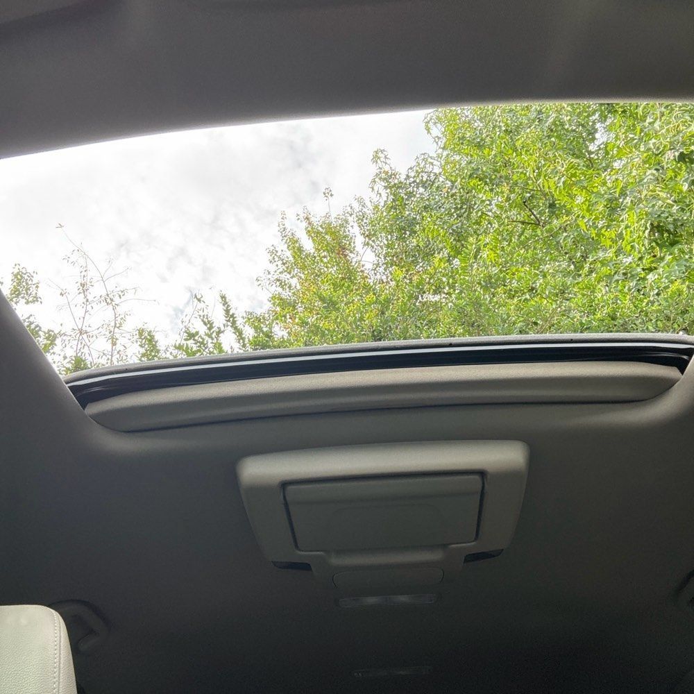 Used 2020 Honda Pilot Touring image 12