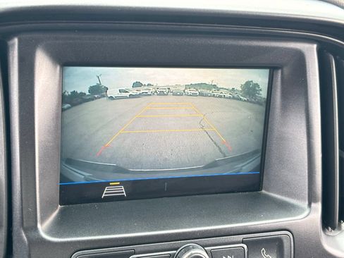 Used 2019 Chevrolet Colorado W/T w/ WT Convenience Package RWD image 23
