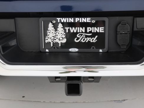 Used 2024 RAM 1500 Laramie AWD/4WD image 12