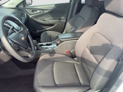 Used 2024 Chevrolet Malibu LT FWD image 12