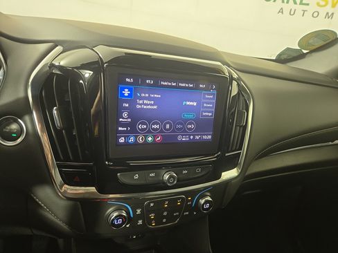 Certified 2023 Chevrolet Traverse LT FWD image 20
