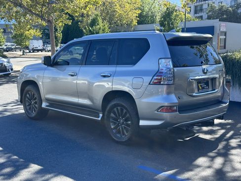 Used 2020 Lexus GX 460 Premium AWD/4WD image 12