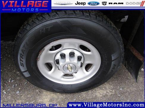 Used 2022 Chevrolet Express 3500 w/ Power Convenience Package image 7