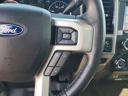 Used 2018 Ford F250 Lariat image 25
