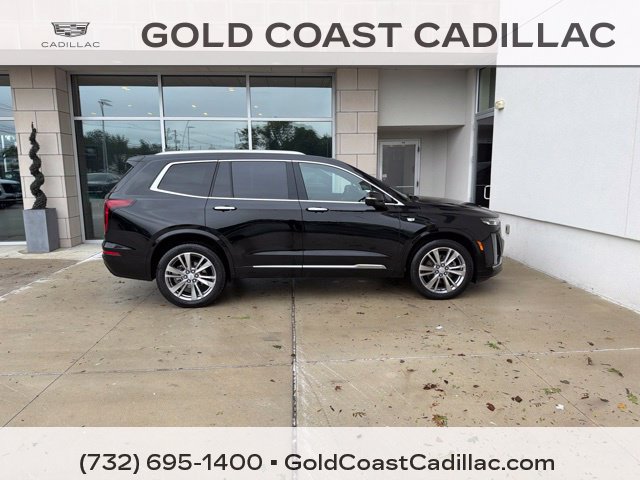 Used 2024 Cadillac XT6 Premium Luxury AWD/4WD image 4