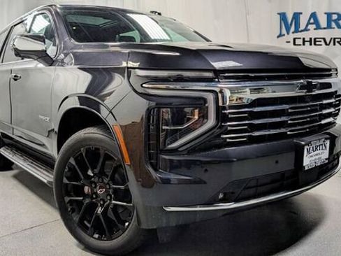 New 2026 Chevrolet Tahoe Premier w/ Sun And Tow Package AWD/4WD image 1