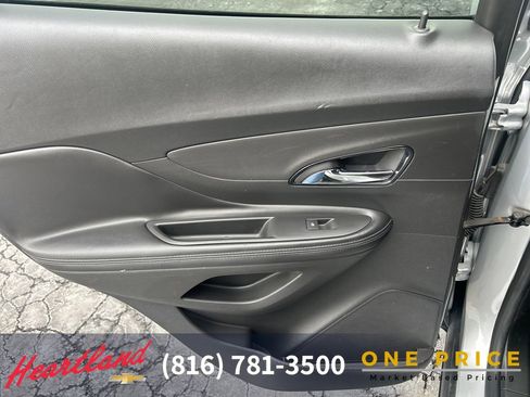 Used 2019 Buick Encore Preferred image 34