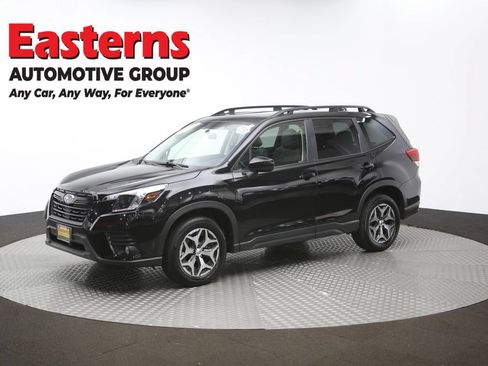 Used 2022 Subaru Forester Premium AWD/4WD image 60