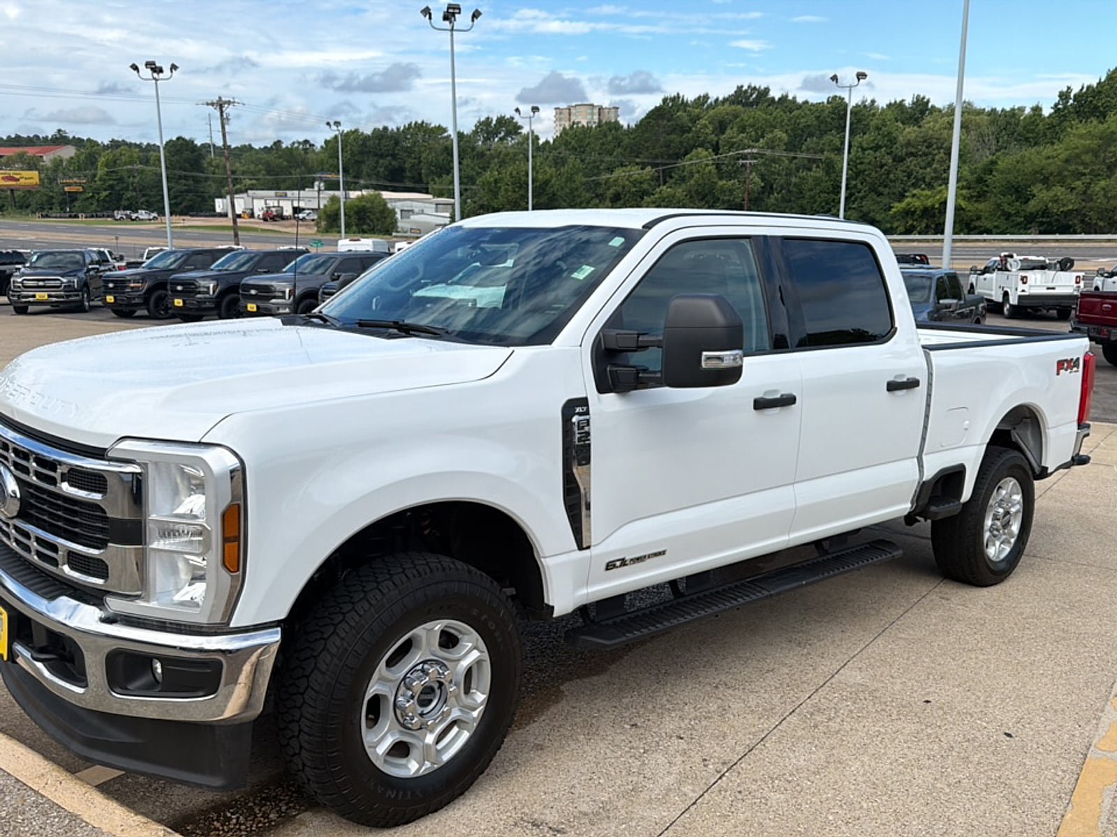 Used 2025 Ford F250 XLT w/ FX4 Off-Road Package AWD/4WD image 32