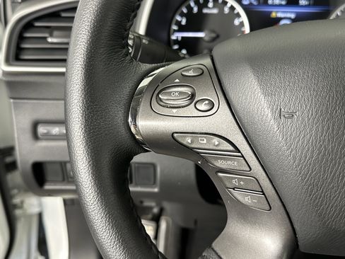 Used 2024 Nissan Murano SV w/ SV Midnight Edition Package image 26