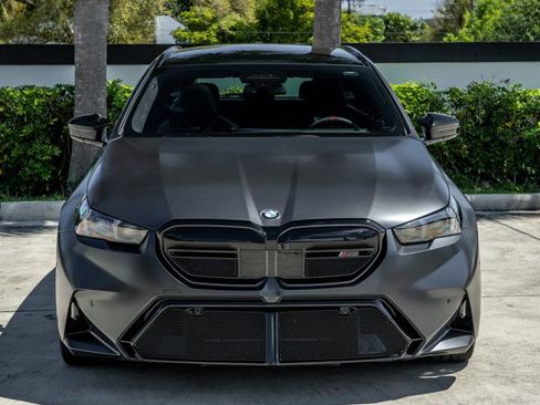 Used 2025 BMW M5 Touring image 12