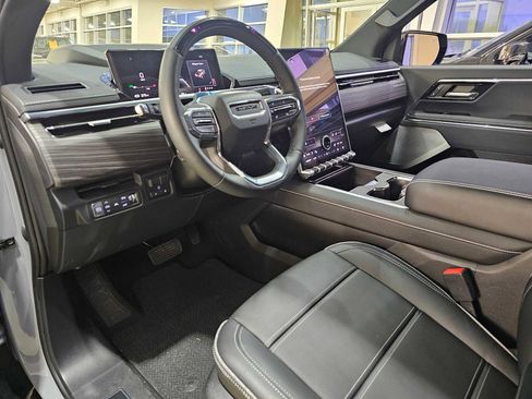 New 2024 GMC Sierra EV Denali image 22