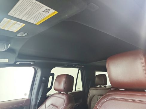 Used 2023 Ford Expedition Max Limited AWD/4WD image 9