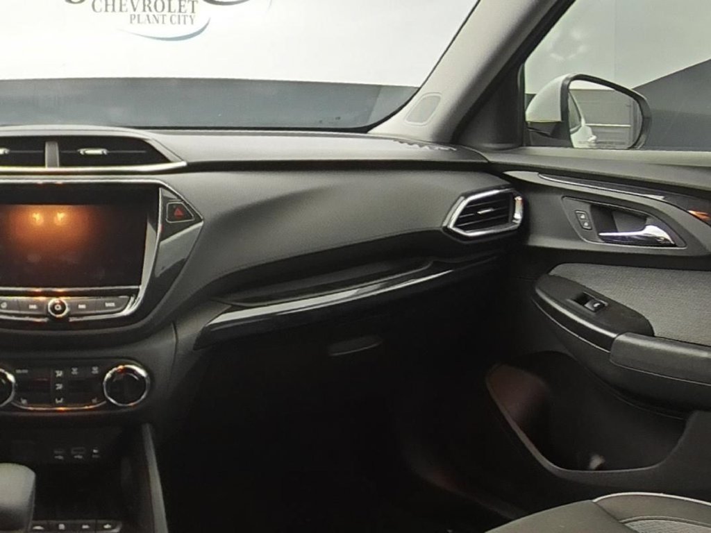 Used 2023 Chevrolet TrailBlazer LT w/ Convenience Package FWD image 15