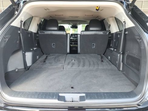 Used 2023 Toyota Highlander XLE AWD/4WD image 24