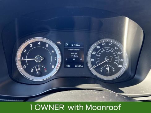 Used 2022 Hyundai Venue SEL image 25