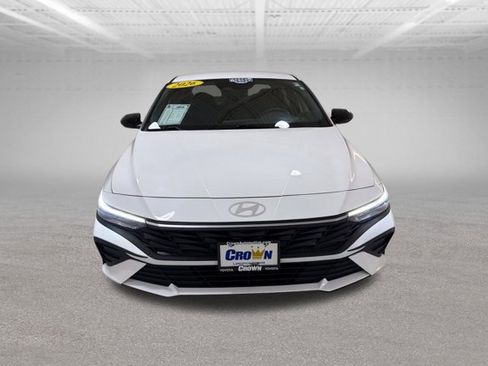 Used 2026 Hyundai Elantra Sport FWD image 2