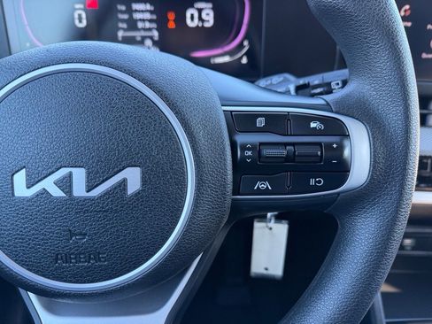 Used 2024 Kia Sportage LX image 20