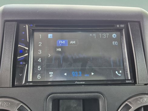 Used 2015 Jeep Wrangler Sport AWD/4WD image 21
