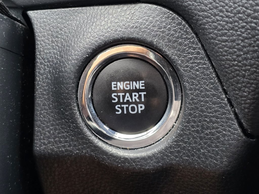 Used 2023 Toyota RAV4 XLE FWD image 33