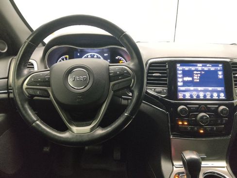 Used 2021 Jeep Grand Cherokee Limited w/ Luxury Group II image 22