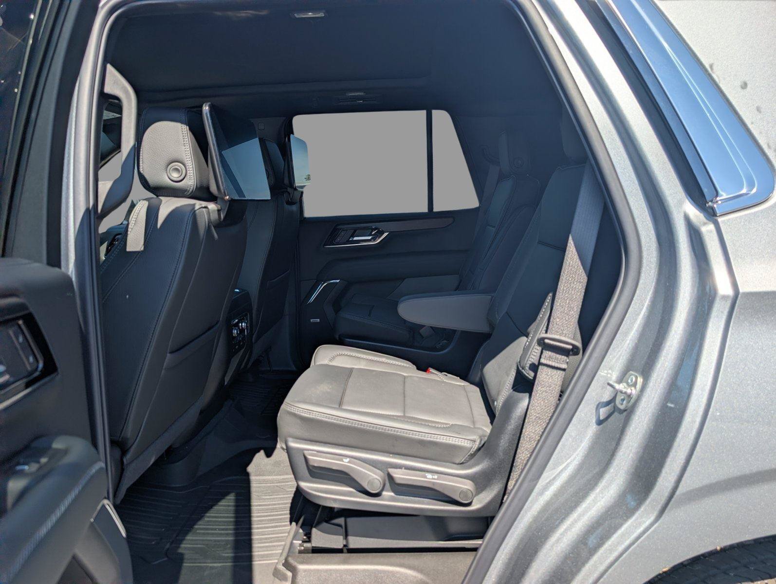 New 2026 GMC Yukon Denali w/ Denali Reserve Package AWD/4WD image 34